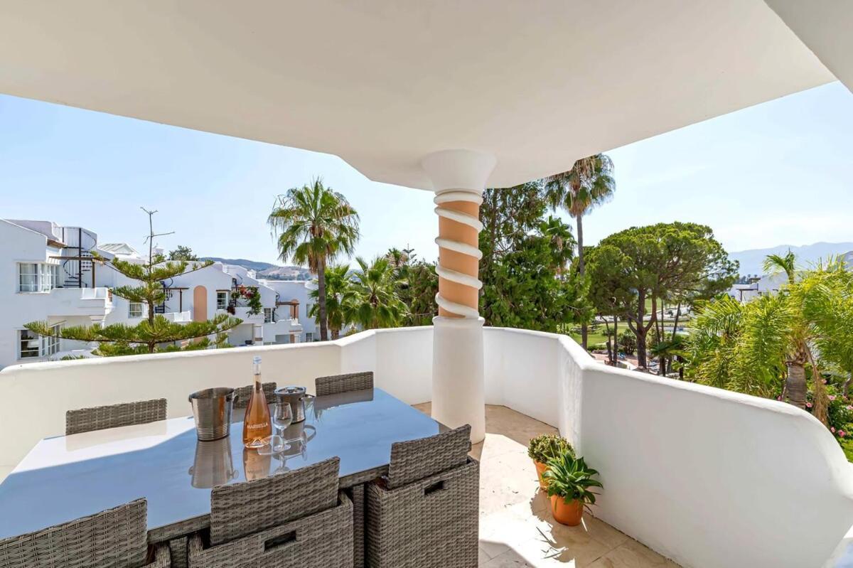 Stylish One Bed Apartment At Matchroom Country Club Fuengirola Exterior foto